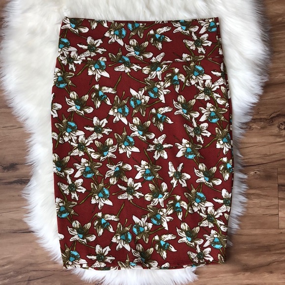 LuLaRoe Dresses & Skirts - Lularoe Floral Cassie Skirt